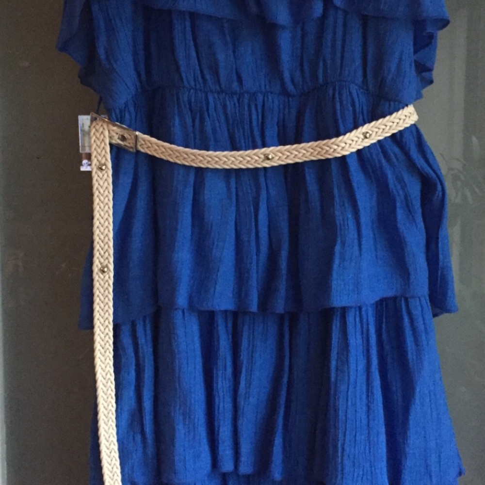 Blue strapless dress